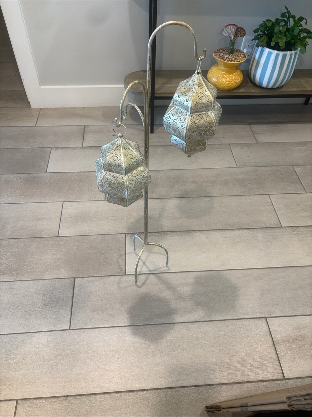 Ornate Hanging Metal Lantern Pair – Silver